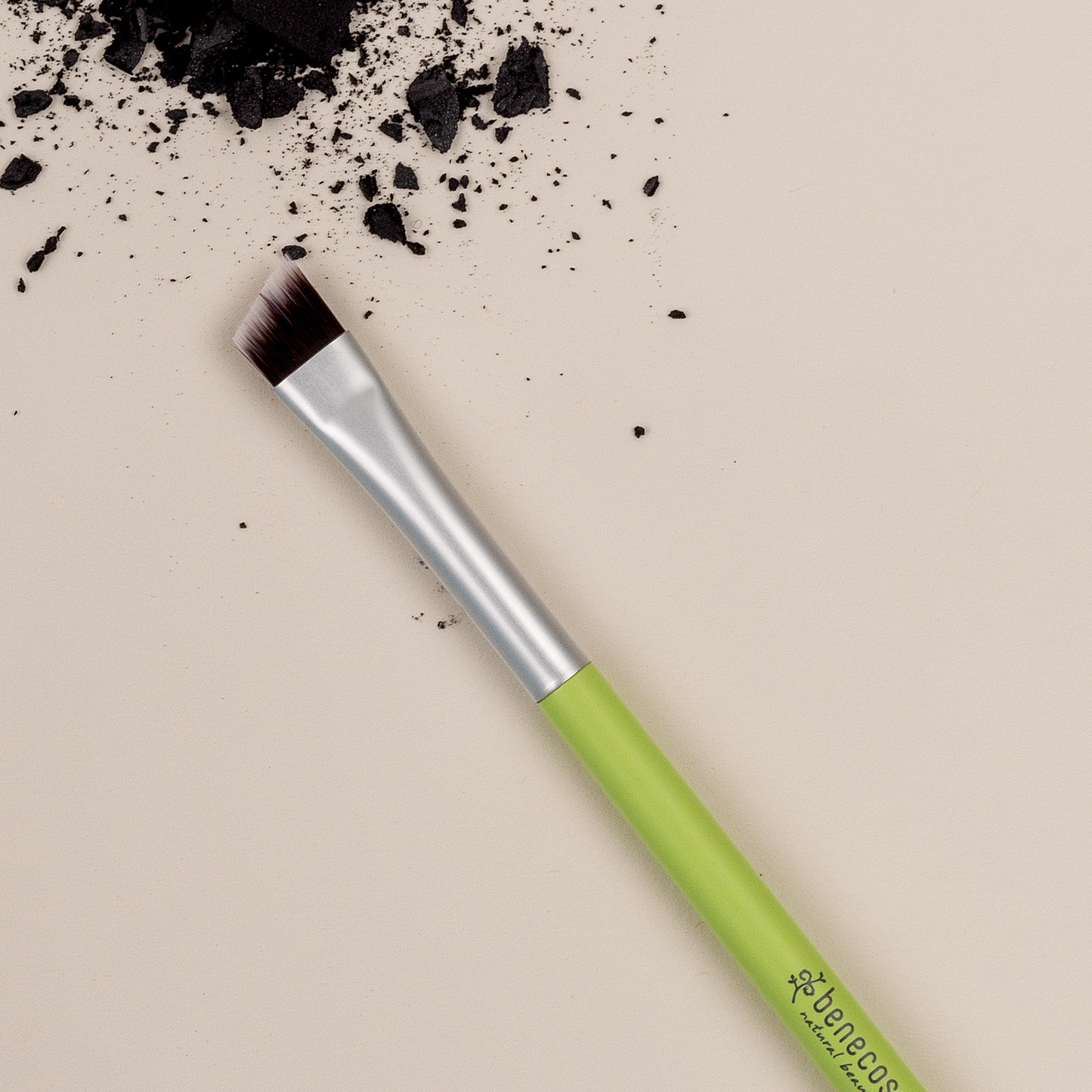 Benecos Make Up Brush, angled brush with lime green handle