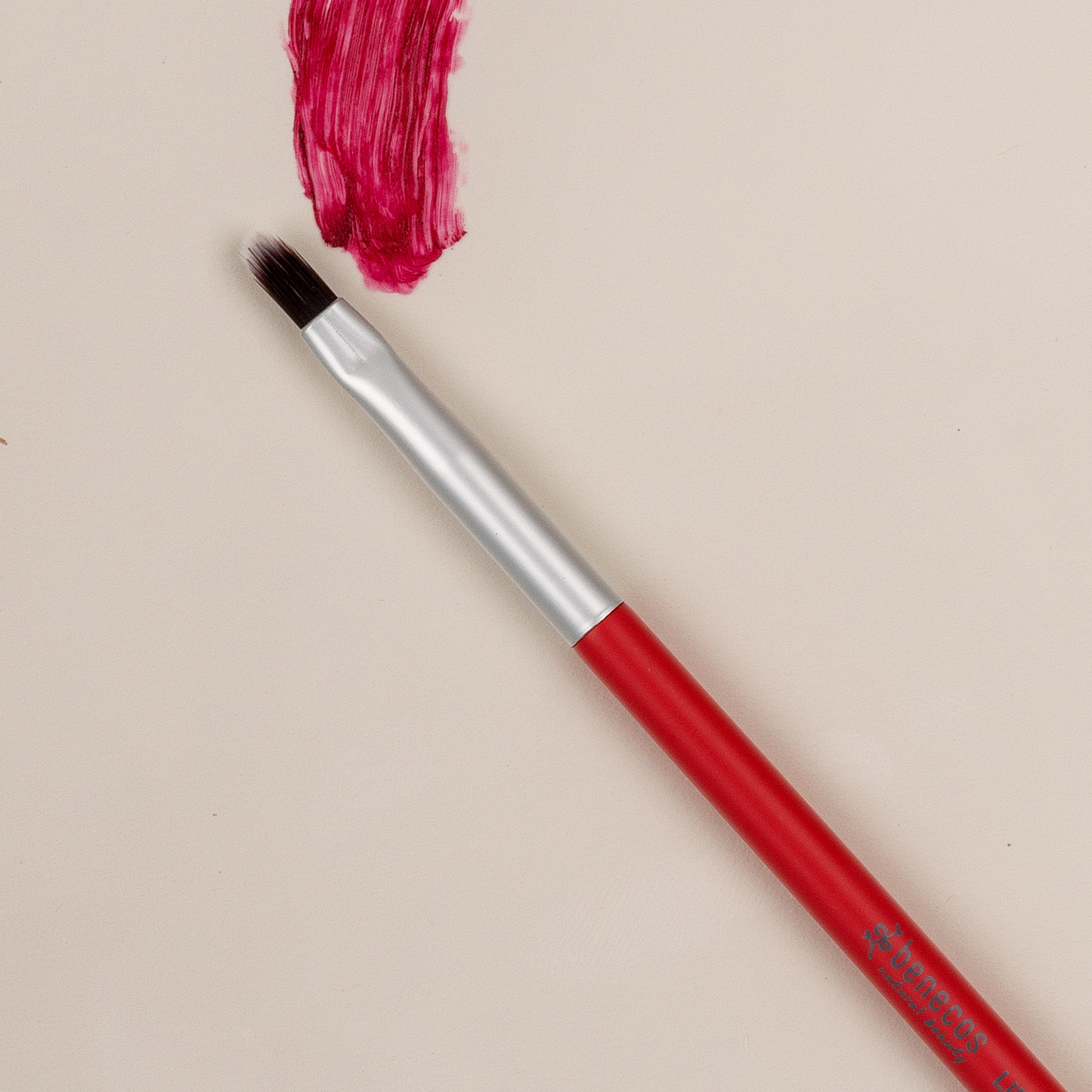 Benecos makeup brush, lip brush with red handle