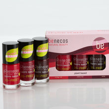 benecos classic in red nail polish set in pink box, containing vintage red, cherry red and vamp natural nail polish.